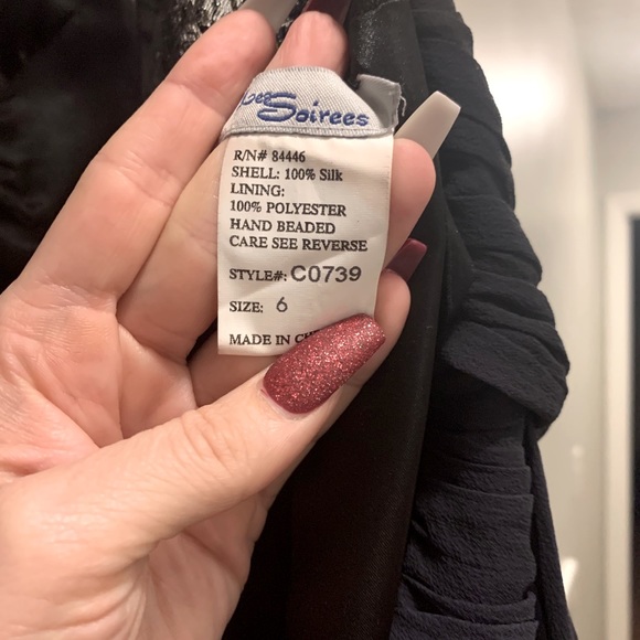 Dress - Picture 6 of 7